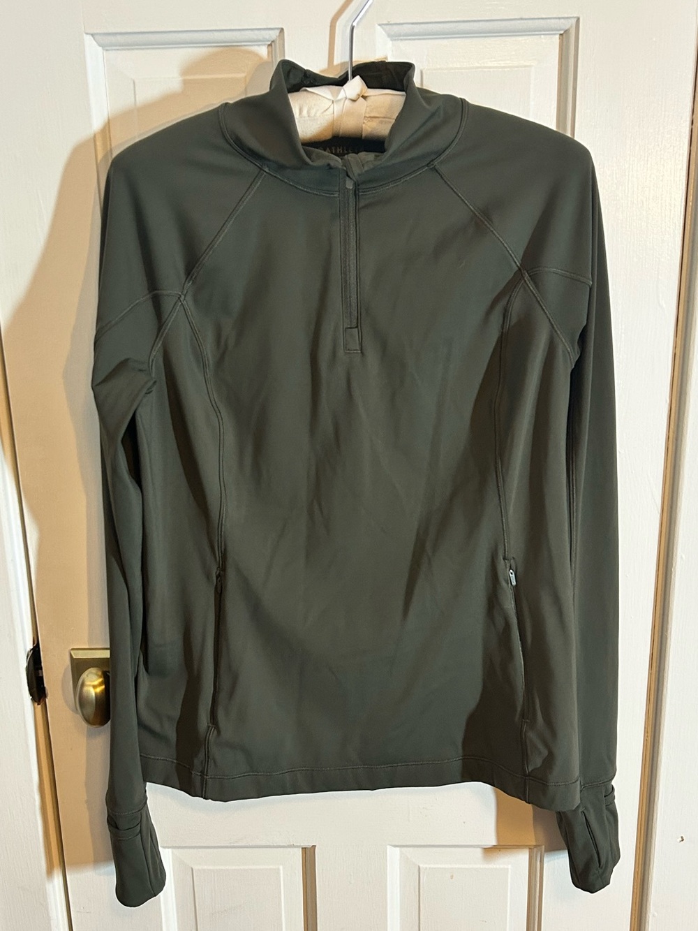 EUC Athleta 1/4 Zip Pullover Sz M Slim Fit